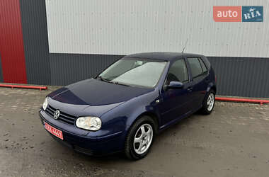 Хетчбек Volkswagen Golf 2003 в Луцьку