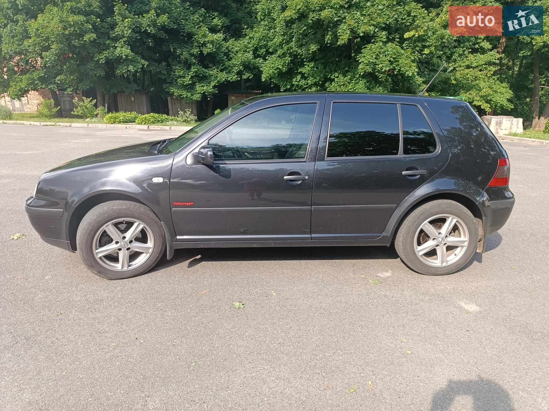 Volkswagen Golf 2000 VIN WVWZZZ1JZ1B030971 фото оголошення 23 з 27
