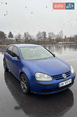 Хетчбек Volkswagen Golf 2003 в Вінниці