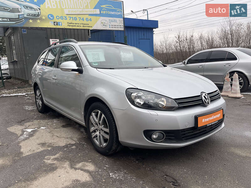 Універсал Volkswagen Golf 2010 в Сумах