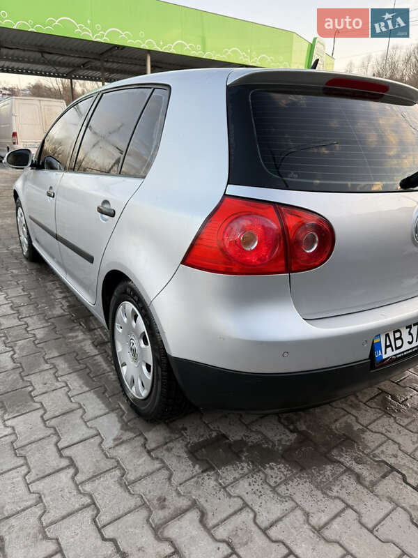 Кабріолет Volkswagen Golf 2004 в Томашполі