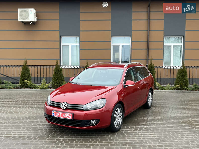 Універсал Volkswagen Golf 2010 в Вінниці