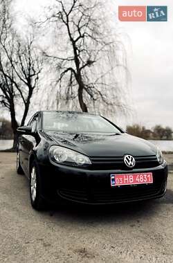 Хетчбек Volkswagen Golf 2009 в Рівному