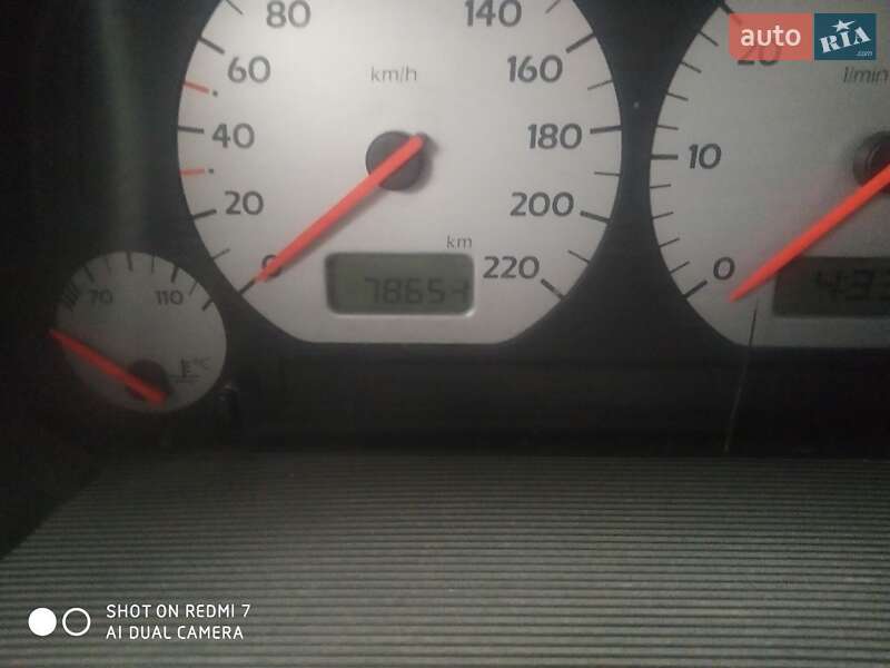 Хетчбек Volkswagen Golf 1998 в Тетієві