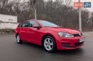 Універсал Volkswagen Golf 2015 в Києві