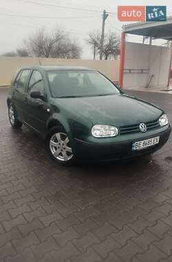 Хетчбек Volkswagen Golf 2000 в Одесі