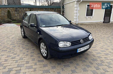 Хетчбек Volkswagen Golf 2003 в Могилів-Подільському