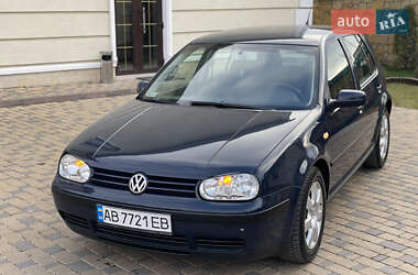 Хетчбек Volkswagen Golf 2003 в Могилів-Подільському