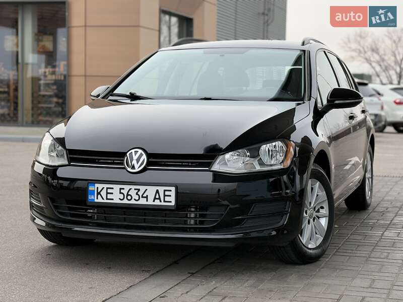 Универсал Volkswagen Golf 2015 в Днепре