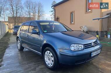 Хетчбек Volkswagen Golf 2003 в Богородчанах