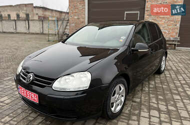 Хетчбек Volkswagen Golf 2005 в Луцьку