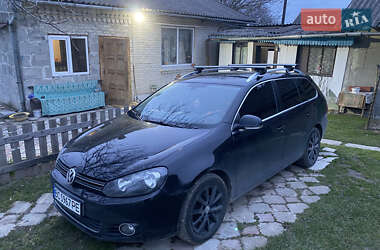 Універсал Volkswagen Golf 2010 в Львові