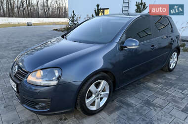 Хетчбек Volkswagen Golf 2007 в Луцьку