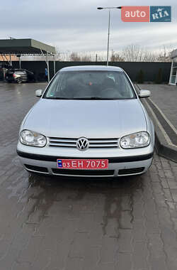 Хетчбек Volkswagen Golf 2000 в Володимирі