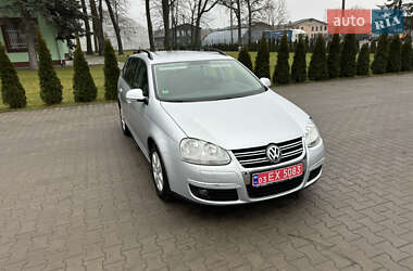 Універсал Volkswagen Golf 2009 в Луцьку