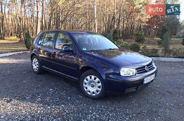 Хетчбек Volkswagen Golf 2003 в Славуті