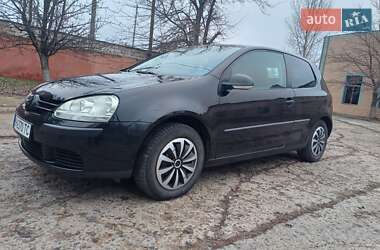 Хэтчбек Volkswagen Golf 2007 в 
