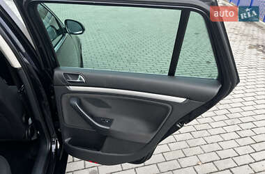 Універсал Volkswagen Golf 2011 в 