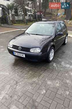 Хетчбек Volkswagen Golf 2002 в Дрогобичі