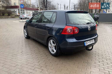 Хэтчбек Volkswagen Golf 2004 в Тернополе