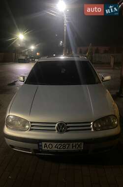 Хетчбек Volkswagen Golf 1998 в Мукачевому