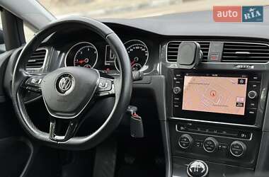 Универсал Volkswagen Golf 2018 в Луцке