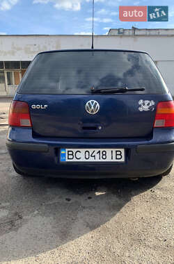 Хетчбек Volkswagen Golf 2002 в Луцьку