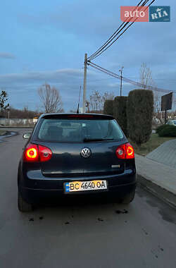 Хэтчбек Volkswagen Golf 2006 в Червонограде