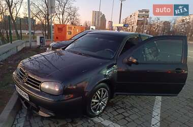 Хэтчбек Volkswagen Golf 1998 в Киеве