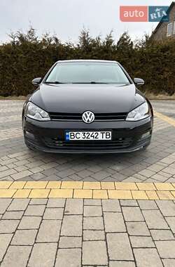 Хетчбек Volkswagen Golf 2016 в 