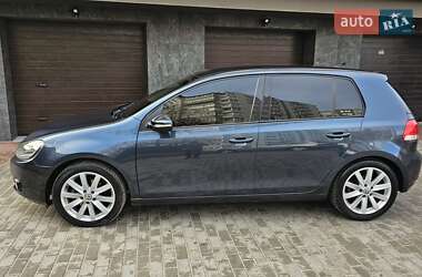 Хэтчбек Volkswagen Golf 2009 в Тернополе