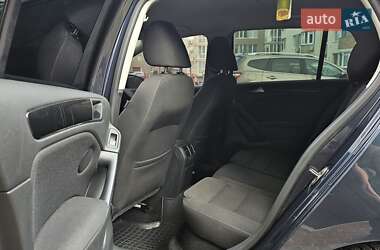 Хэтчбек Volkswagen Golf 2009 в Тернополе