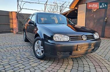 Хетчбек Volkswagen Golf 2003 в Івано-Франківську