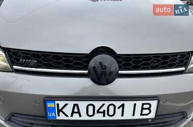 Хэтчбек Volkswagen Golf 2014 в 