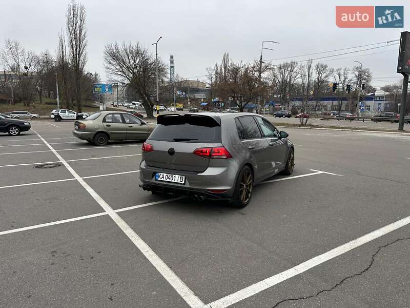 Volkswagen Golf 2014