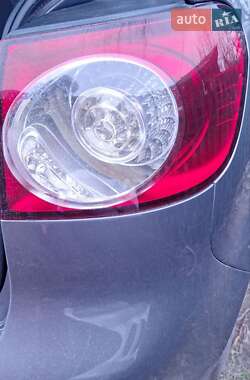 Хетчбек Volkswagen Golf 2006 в 