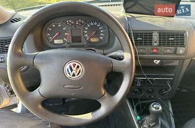 Хэтчбек Volkswagen Golf 2000 в Трускавце