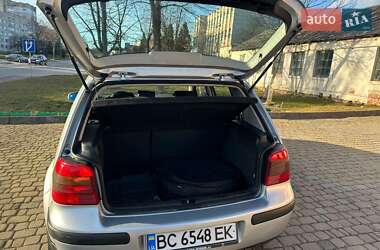 Хэтчбек Volkswagen Golf 2000 в Трускавце