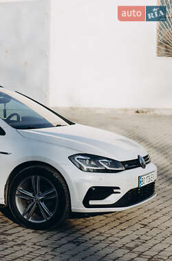 Универсал Volkswagen Golf 2017 в 