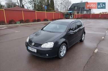 Хетчбек Volkswagen Golf 2006 в Сумах