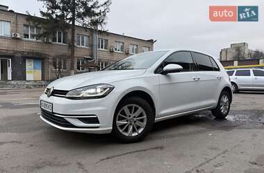 Хетчбек Volkswagen Golf 2018 в Києві