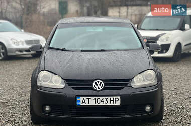 Хетчбек Volkswagen Golf 2004 в Івано-Франківську