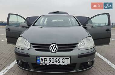 Хэтчбек Volkswagen Golf 2005 в Одессе