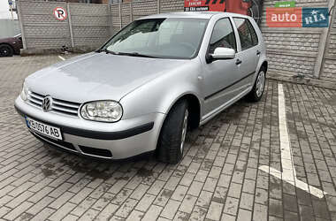 Хетчбек Volkswagen Golf 2003 в Вінниці