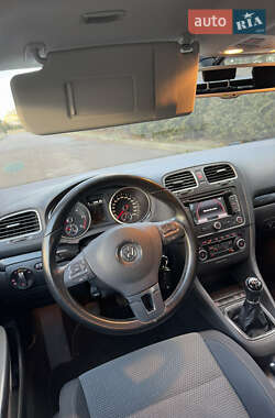 Универсал Volkswagen Golf 2011 в Ровно