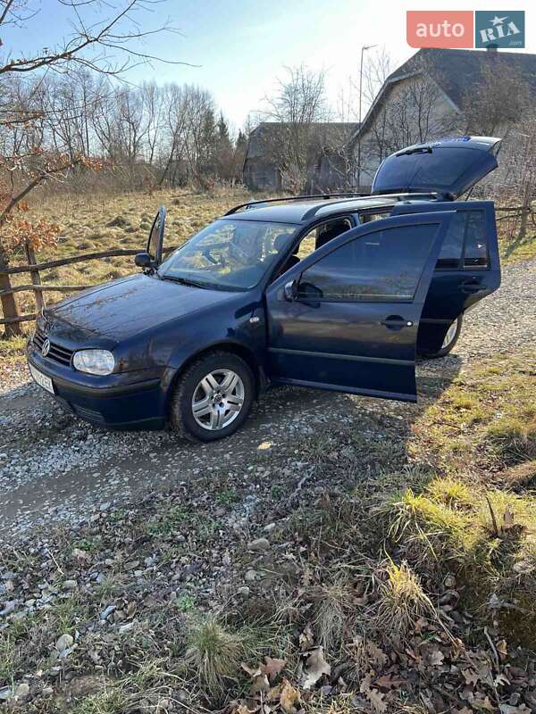 Универсал Volkswagen Golf 2001 в Ивано-Франковске
