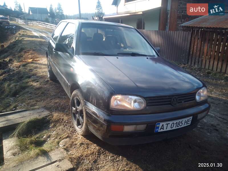Хетчбек Volkswagen Golf 1998 в Ворохті