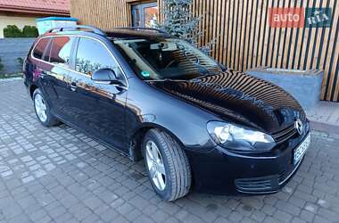 Універсал Volkswagen Golf 2010 в Львові