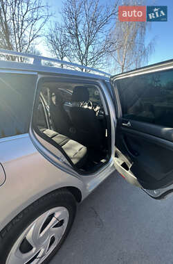 Универсал Volkswagen Golf 2011 в 