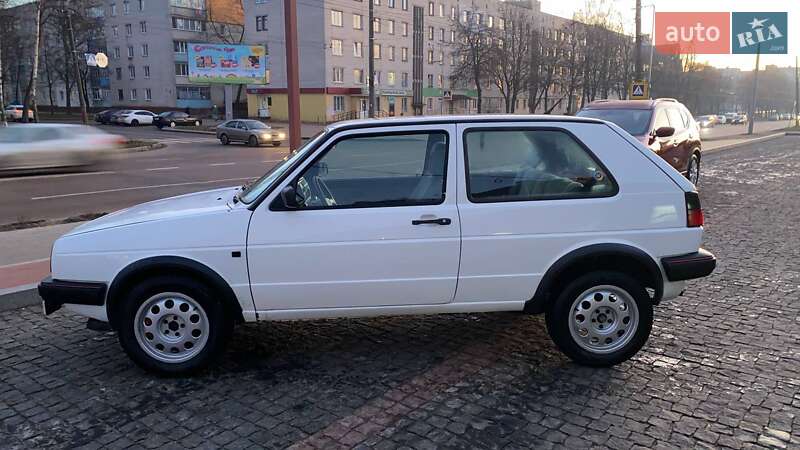 Хэтчбек Volkswagen Golf 1987 в Чернигове